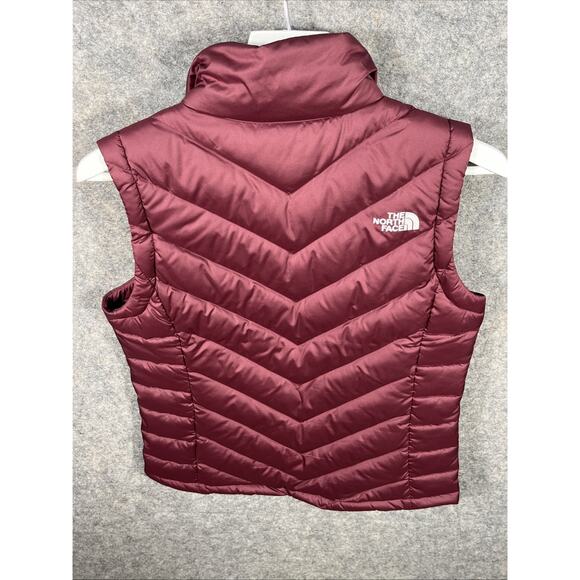 NWOT North Face burgundy puffer vest Size‎ Small - Picture 8 of 8